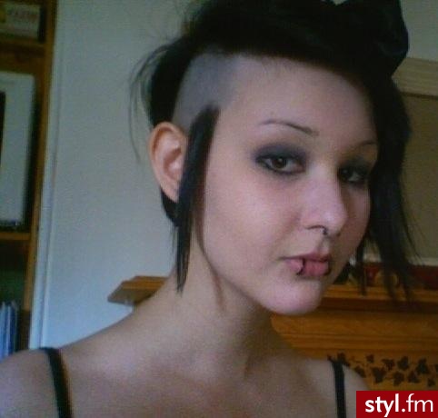 Ja. Moja fryzura teraz. - Punk Rock Alternatywne Średnie Fryzury
