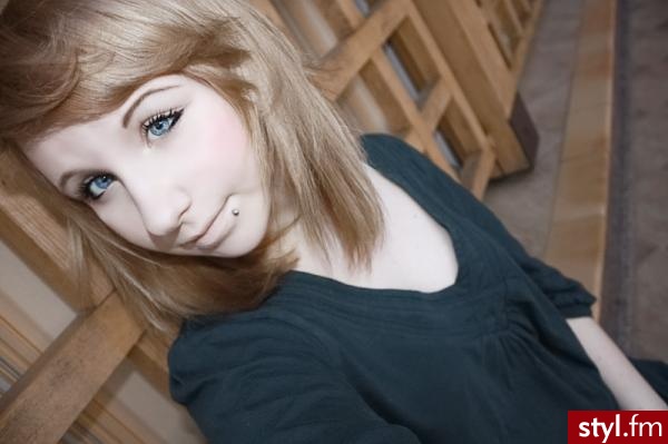 Średnie Fryzury