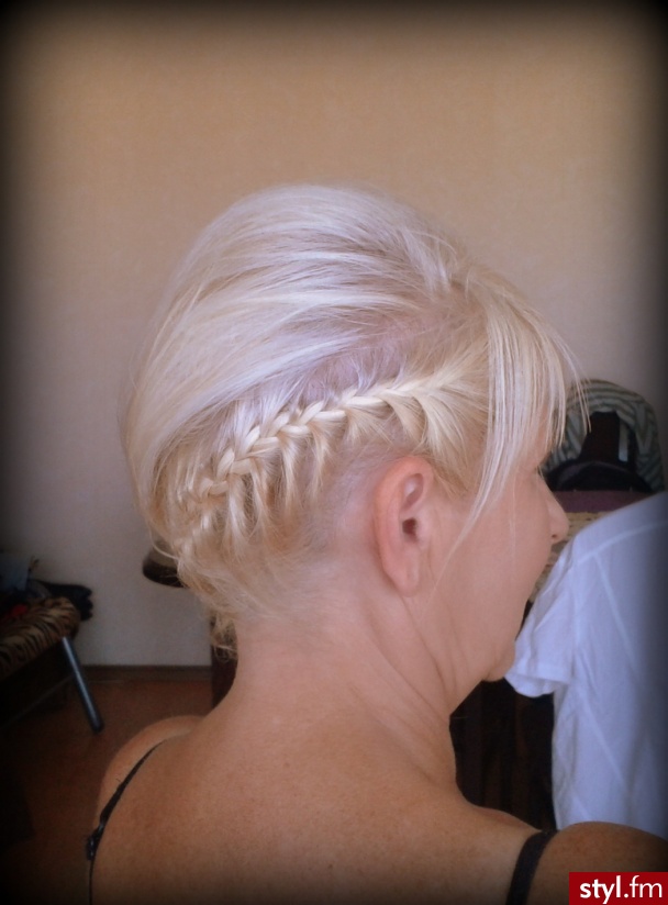 Blond Upięcie Proste Wieczorowe Krótkie Fryzury