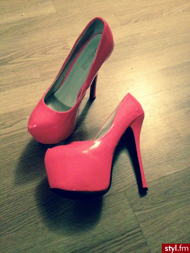 Szpilki Buty Moda
