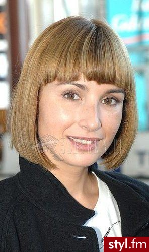 Średnie Fryzury