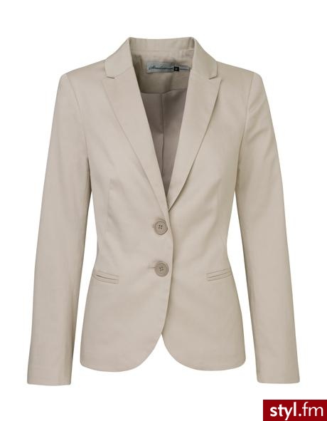 Classic blazer. Pobrano ze strony: http://www.stradivarius.com/en/collection/jackets-and-coats/detalle/1143_classic-blazer- - Misz-masz