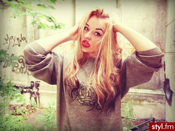Blond Rozpuszczone Kręcone Na co dzień Długie Fryzury