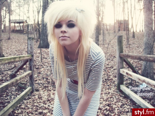 EMO Alternatywne Średnie Fryzury