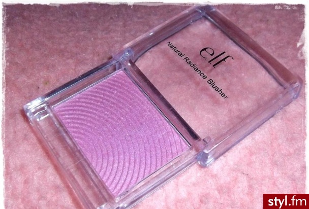 Elf blush in \"Flushed\". Elf blush in \"Flushed\" - Makijaże