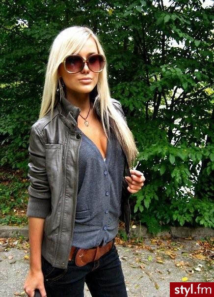 blond czy czerń - Czarne Rozpuszczone Proste Na co dzień Długie Fryzury