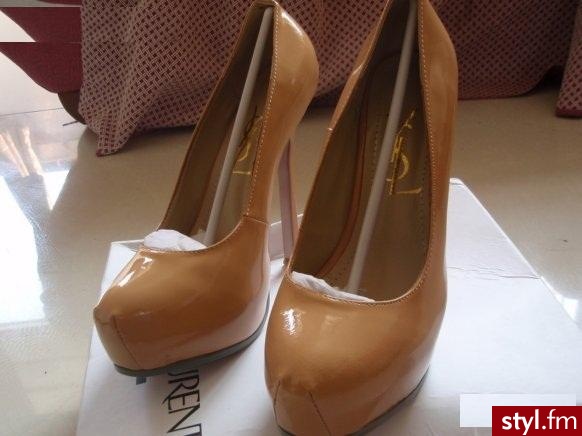 Pozostałe Buty Moda