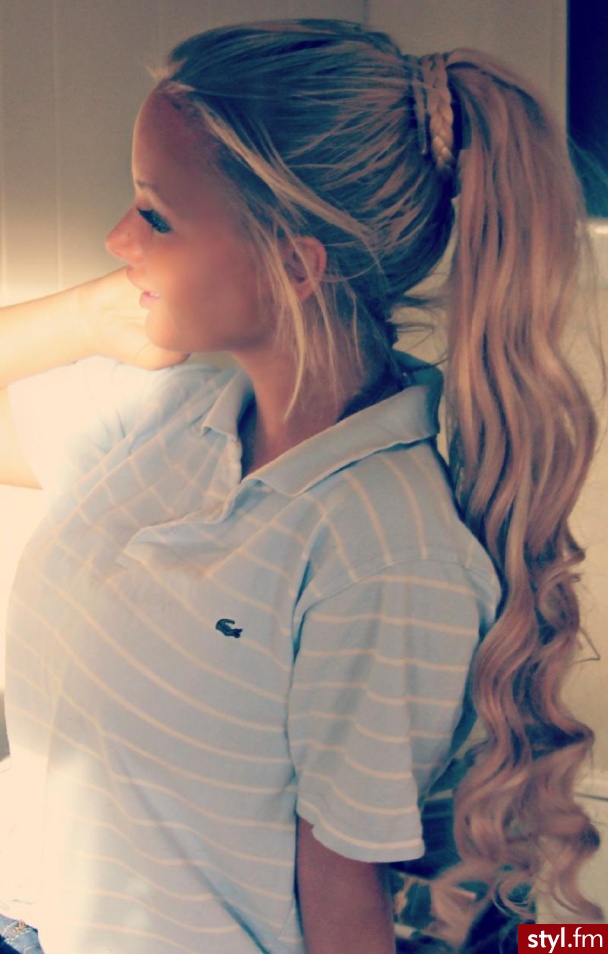 Blond Rozpuszczone Kręcone Na co dzień Długie Fryzury