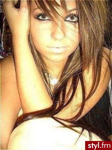 Średnie Fryzury