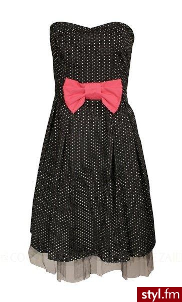 Simple. Prosta sukienka w groszki. Dół rozkloszowany, z tiulowym wykończeniem. 599.00,- - Pozostałe Ciuchy Moda