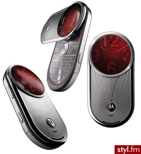 Pierwszy okrągły wyświetlacz w świecie telefonów komórkowych, perfekcyjne wykończenie i ponadczasowa elegancja - AURA to telefon, obok którego trudno przejść obojętnie. - Gadżety Inne Moda