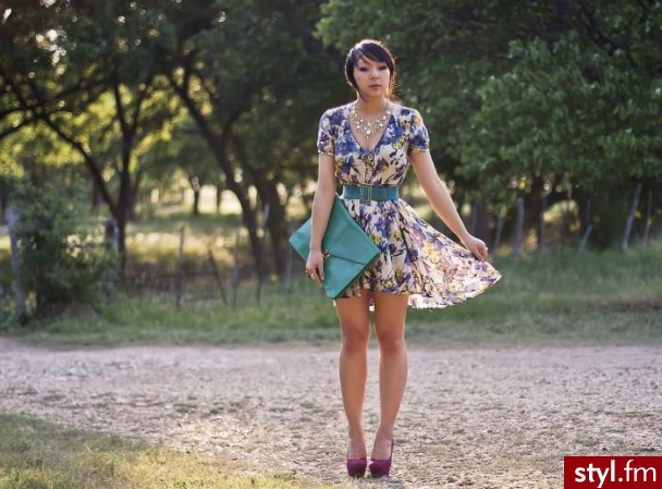 Sukienki Moda