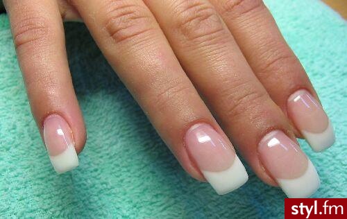 Autor: iga4 french permanentny<beti>. Autor: <b>iga4</b><br /> <beti>przedluzone na formie - Paznokcie