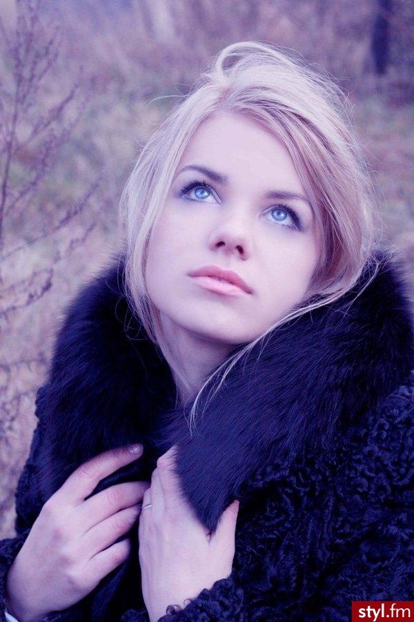 Średnie Fryzury