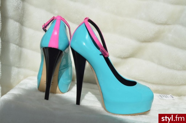 Klapki Buty Moda