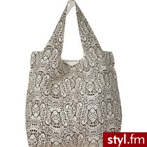 Givenchy George V Lace Apron Bag - Polyvore. Pobrano ze strony: http://www.polyvore.com/givenchy_george_lace_apron_bag/thing?id=28026503 - Pozostałe Torebki Moda