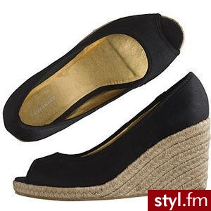 Sliczne buty na koturnie z h&m :) mialam sobie takie kupic lecz byla za duza koturna .. nie umialabym w nich chodzic.. xd ;) - Pozostałe Buty Moda