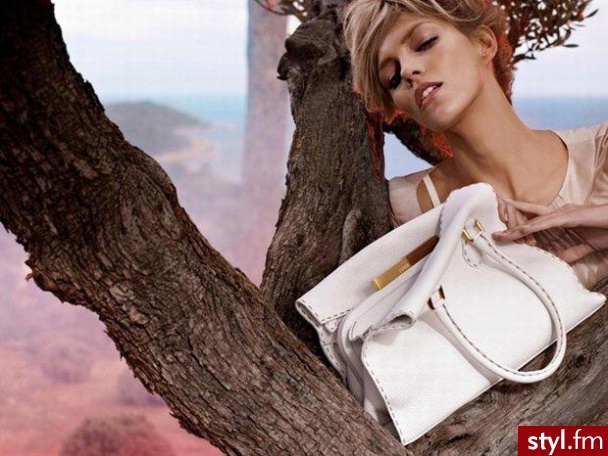 Anja Rubik - Styler