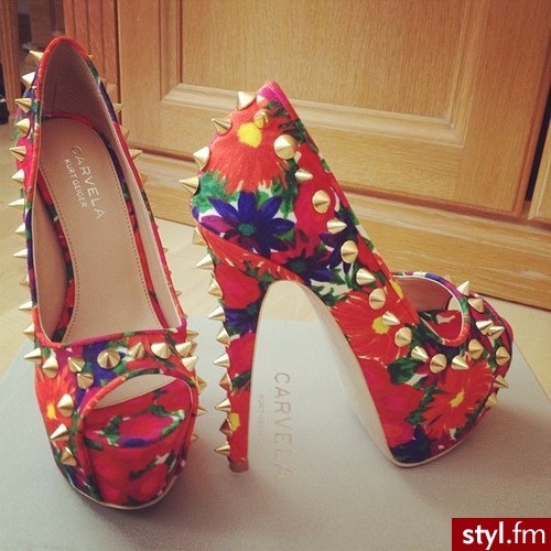 Szpilki Buty Moda