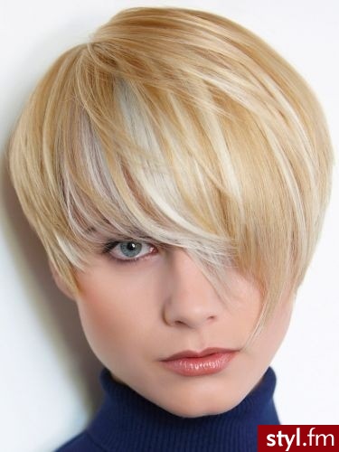Blond Rozpuszczone Proste z grzywką Na co dzień Krótkie Fryzury