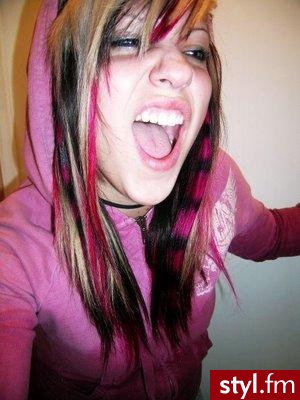 ;d. ;d - EMO Alternatywne Średnie Fryzury