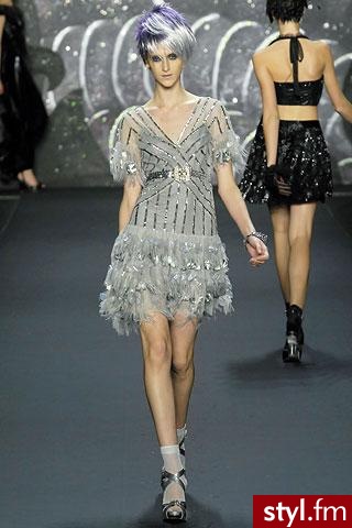 sukienka. Anna Sui
Jeżeli już jest proszę o link - Pozostałe Ciuchy Moda
