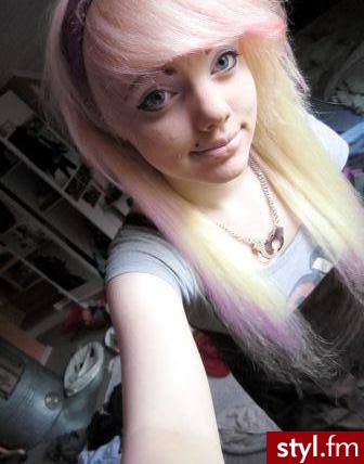 EMO Alternatywne Średnie Fryzury
