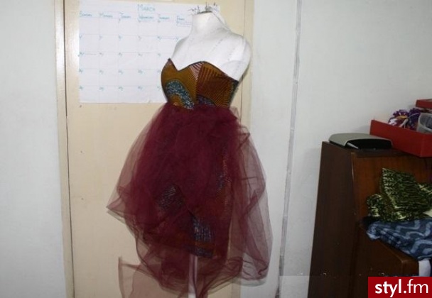 Sukienki Moda
