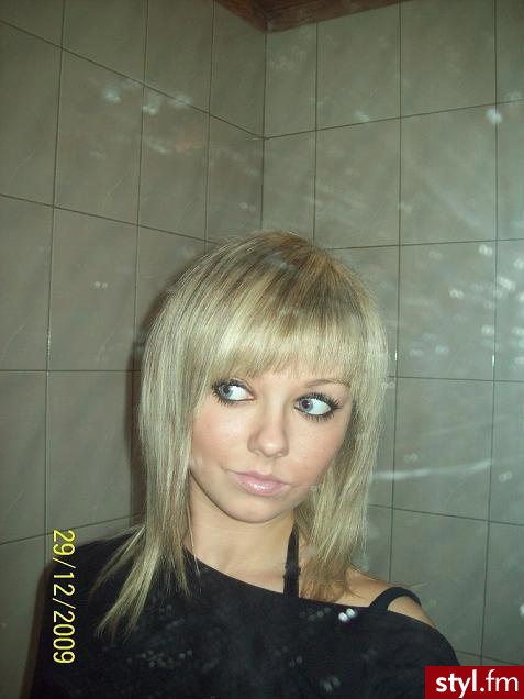 blond - Średnie Fryzury