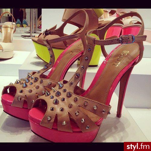 Szpilki Buty Moda