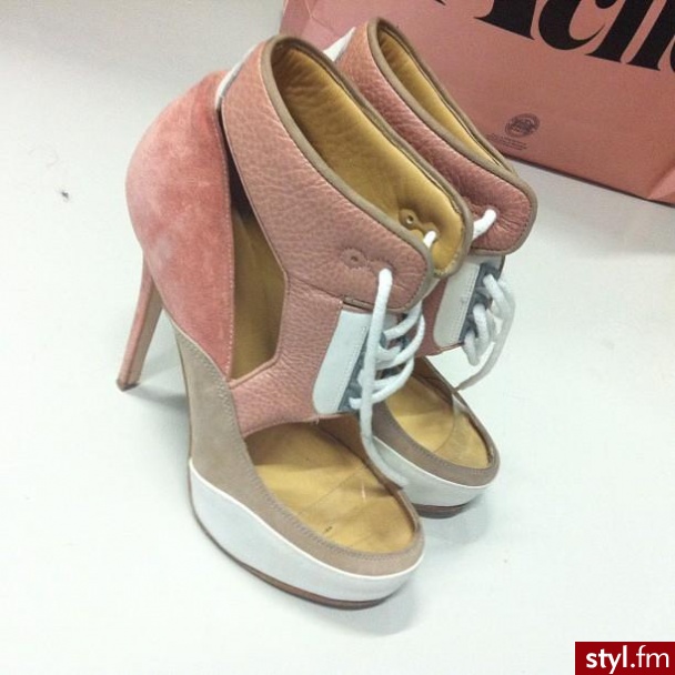 Szpilki Buty Moda