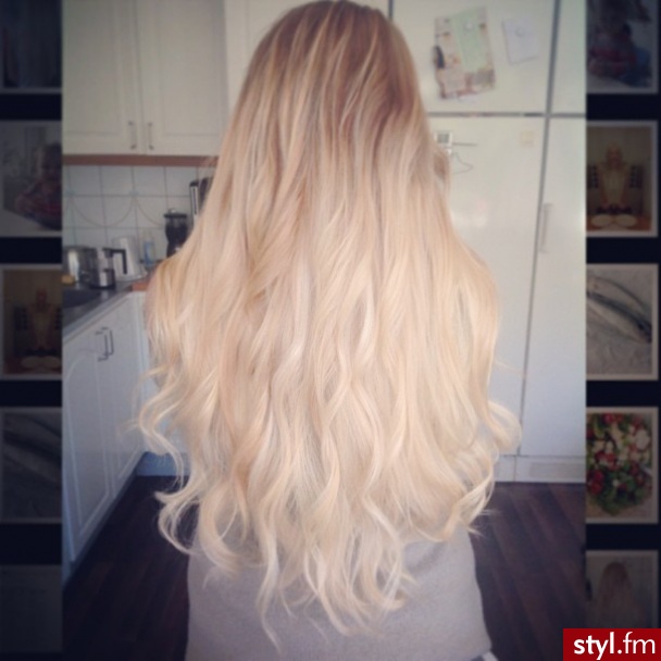 Blond Rozpuszczone Kręcone Na co dzień Długie Fryzury