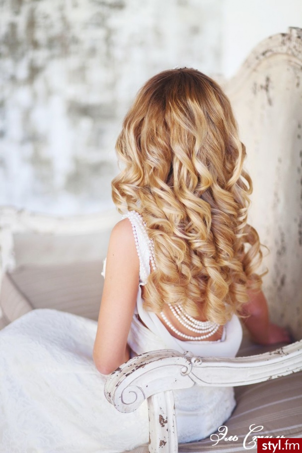 Blond Rozpuszczone Kręcone Ślubne Długie Fryzury