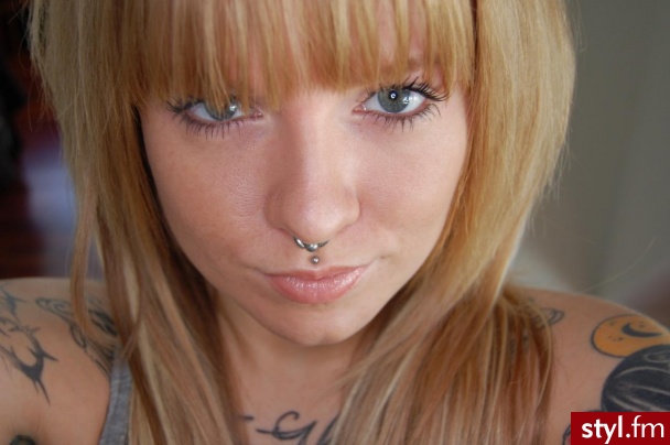 Średnie Fryzury