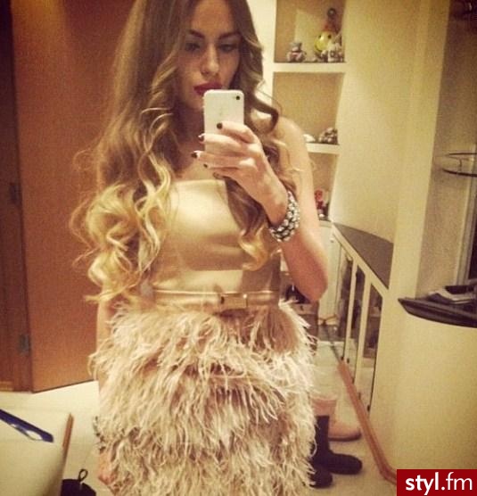 Blond Rozpuszczone Kręcone Na co dzień Długie Fryzury