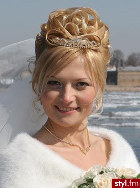 Ślubne Długie Fryzury