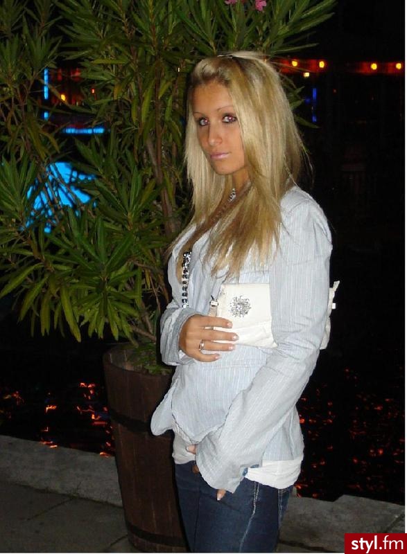 Blond Rozpuszczone Proste Na co dzień Średnie Fryzury