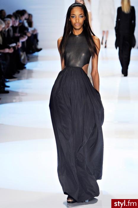 Sukienki Moda