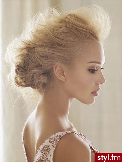 Blond Upięcie Proste Na co dzień Średnie Fryzury