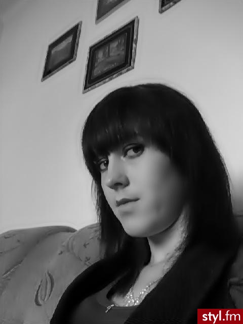 Średnie Fryzury