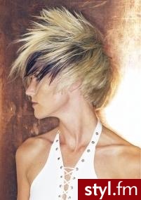 Średnie Fryzury
