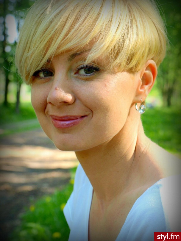 Blond Rozpuszczone Proste Na co dzień Krótkie Fryzury