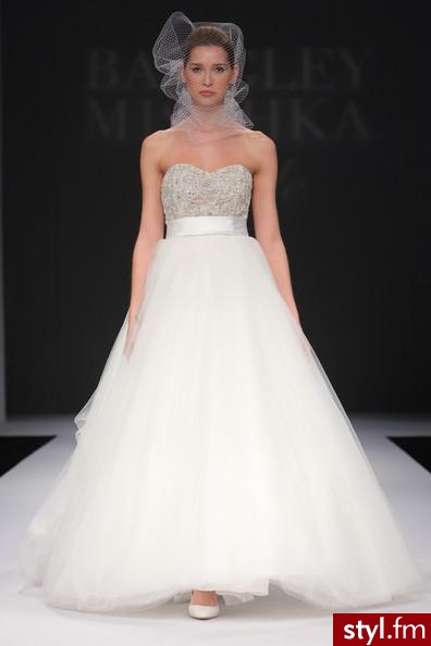Sukienki Moda
