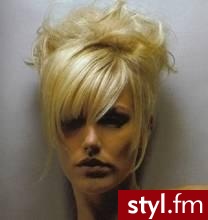 fryzury ślubne galeria. Fryzury ślubne, wieczorowe. fryzury ślubne galeria - Internetowy Katalog Fryzur IKF.com.pl, propozycje fryzur na każdą okazję np. modne fryzury na sylwestra - Ślubne Średnie Fryzury