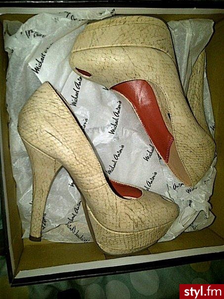 Szpilki Buty Moda