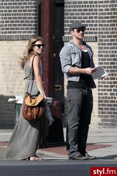 AnnaLynne McCord Kellan Lutz - Moda uliczna Inne Moda