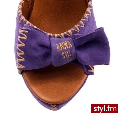 buty. 320 euro Anna Sui
Jeżeli już jest proszę o link - Pozostałe Buty Moda