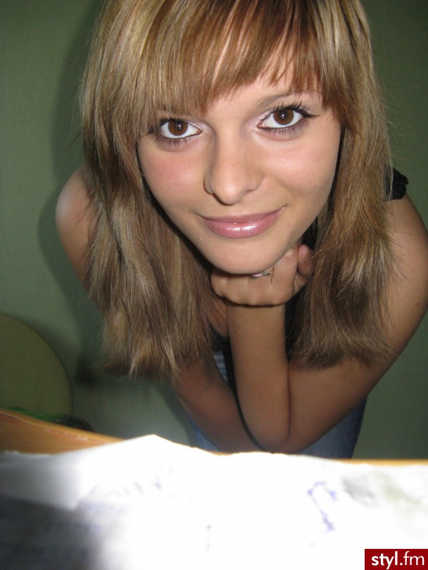 Średnie Fryzury