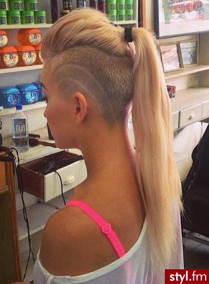 Blond Punk Rock Alternatywne Długie Fryzury