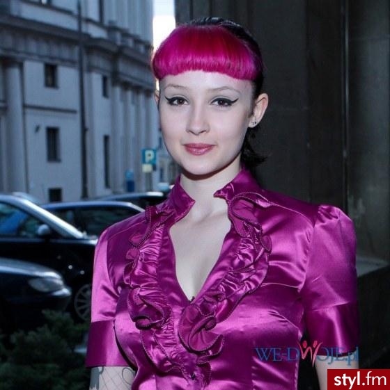 Średnie Fryzury